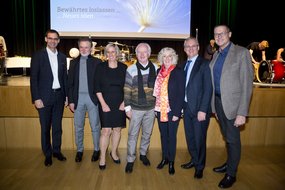 Der offizielle Dank des Landes Vorarlberg wird überbracht.