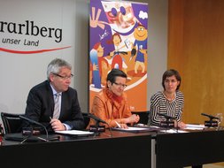 Pressekonferenz zur Übergabe des 8.000sten Finanzführerscheins